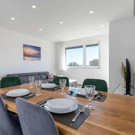 M&m 2 By Interhome Apartament *