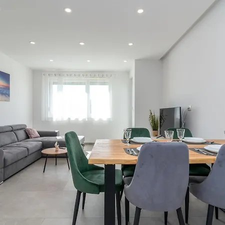 M&m 2 By Interhome