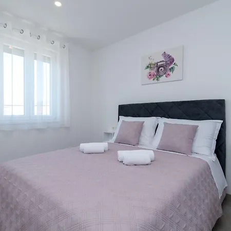 M&m 2 By Interhome Apartment